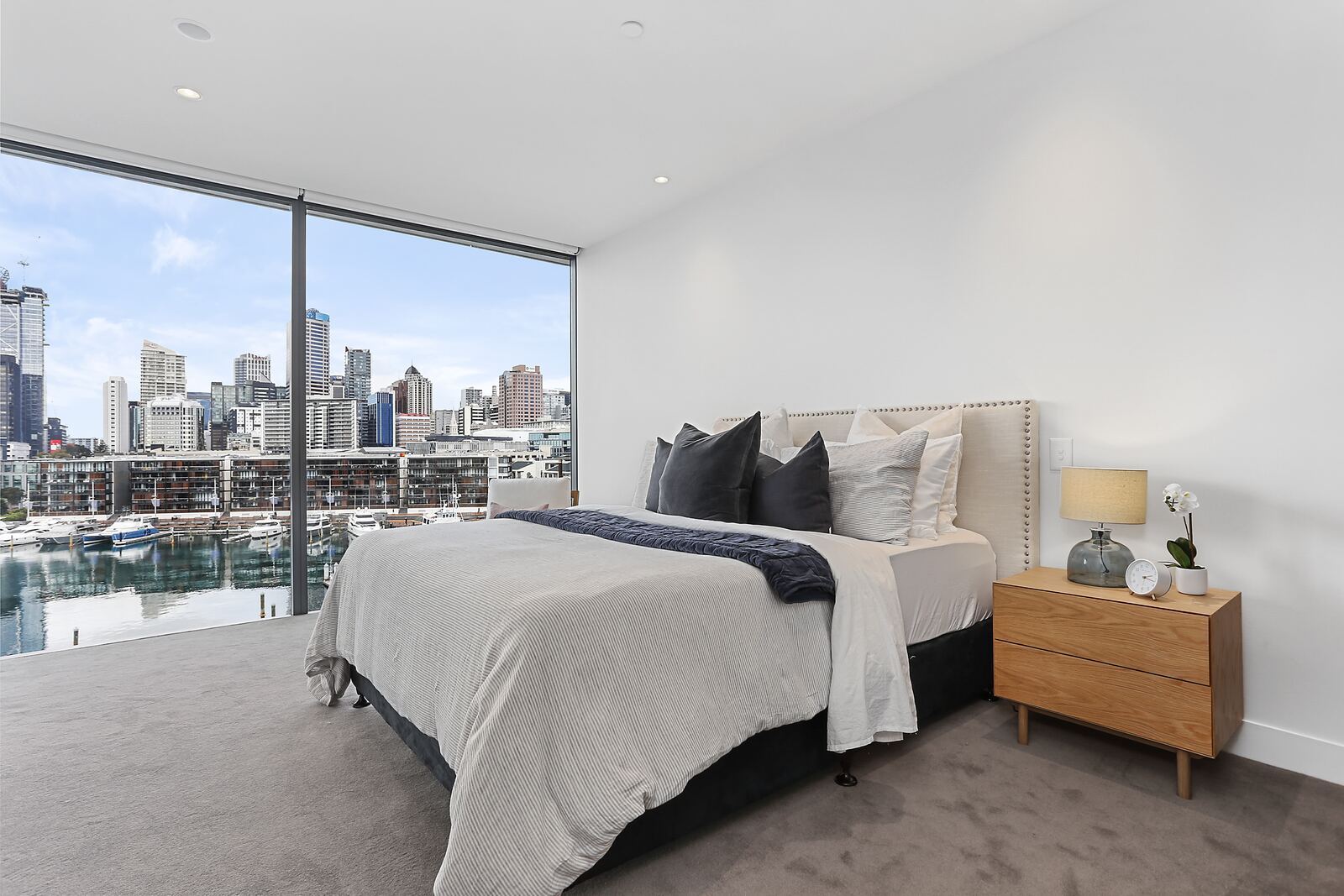 Harbour Front Living - bedroom photo 2