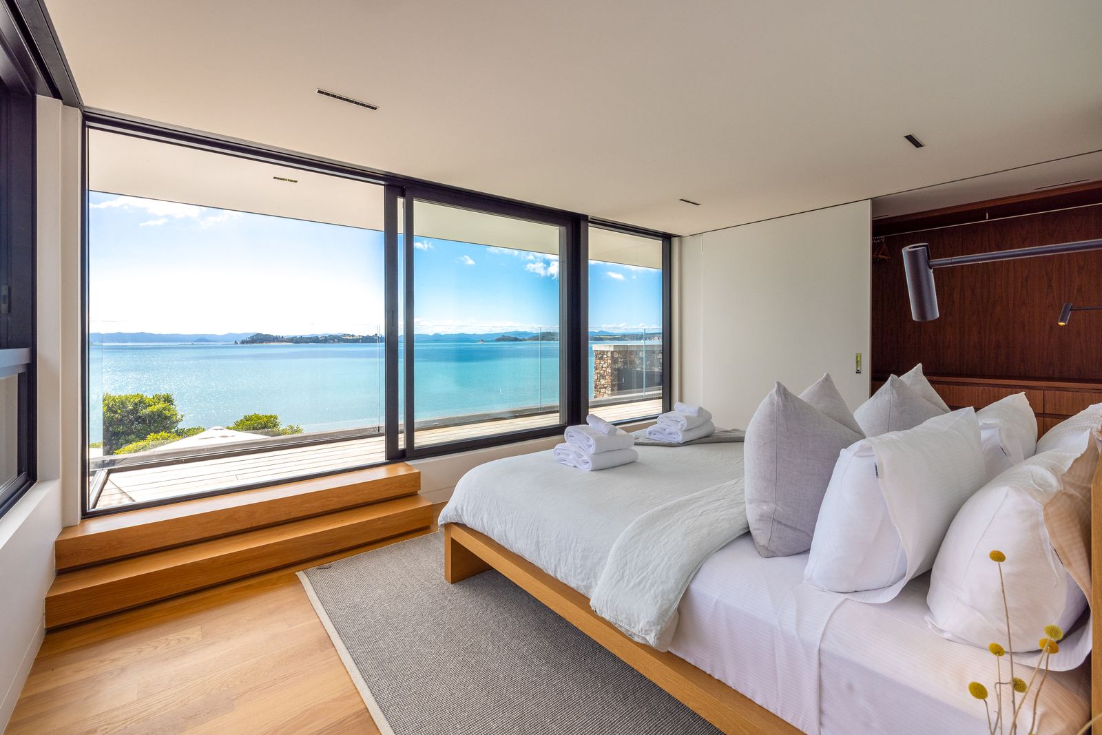 Mahuika on Waiheke - bedroom photo 1